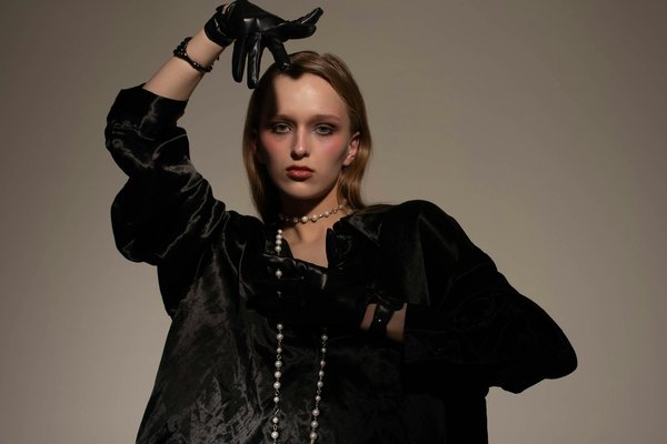 In che modo l'adozione di tecniche di agricoltura regenerativa può influenzare la biodiversità di un vigneto?